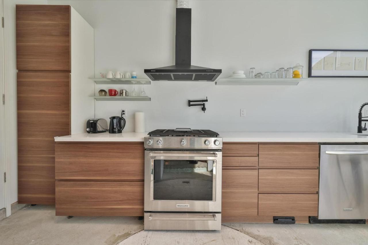 New Modern 1400 Sq Ft Coach House Near Everything Toronto Esterno foto