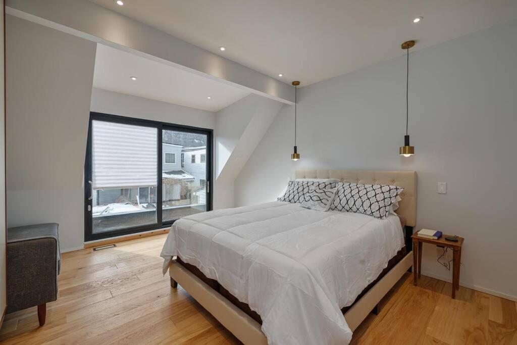 New Modern 1400 Sq Ft Coach House Near Everything Toronto Esterno foto