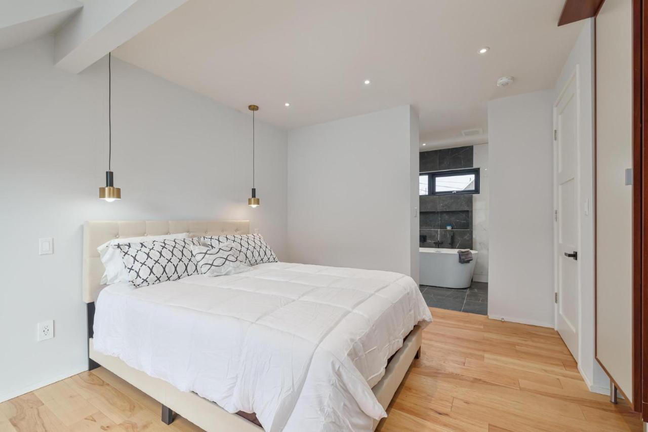 New Modern 1400 Sq Ft Coach House Near Everything Toronto Esterno foto