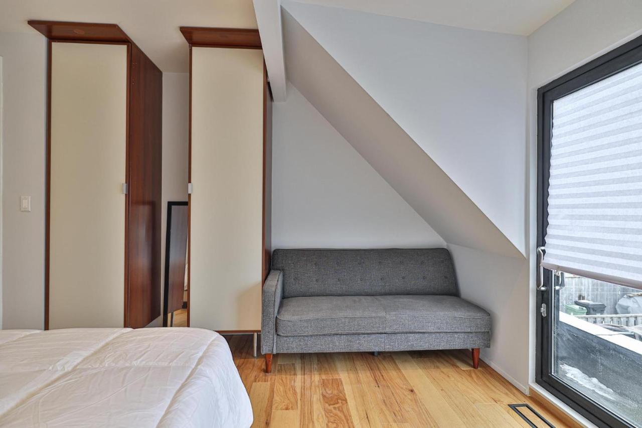 New Modern 1400 Sq Ft Coach House Near Everything Toronto Esterno foto