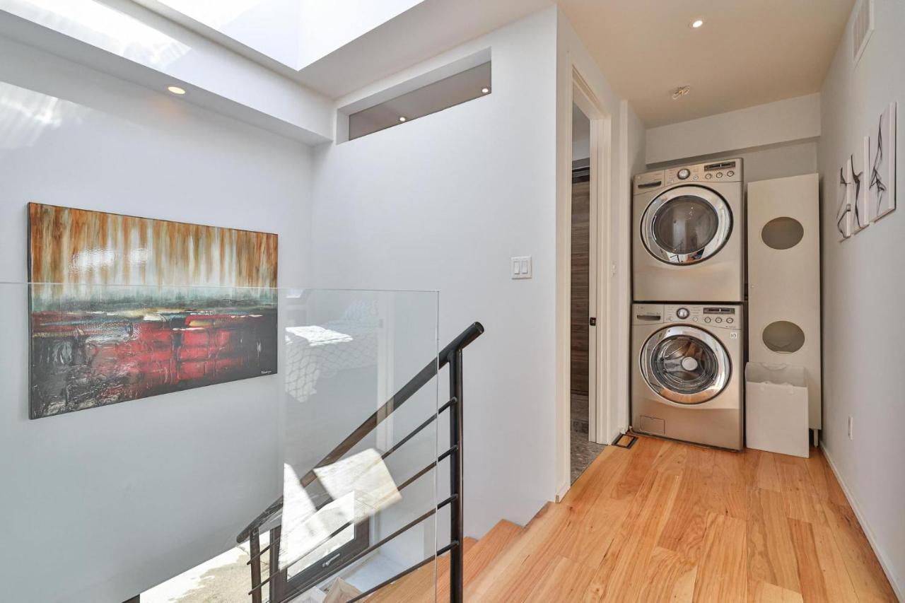 New Modern 1400 Sq Ft Coach House Near Everything Toronto Esterno foto