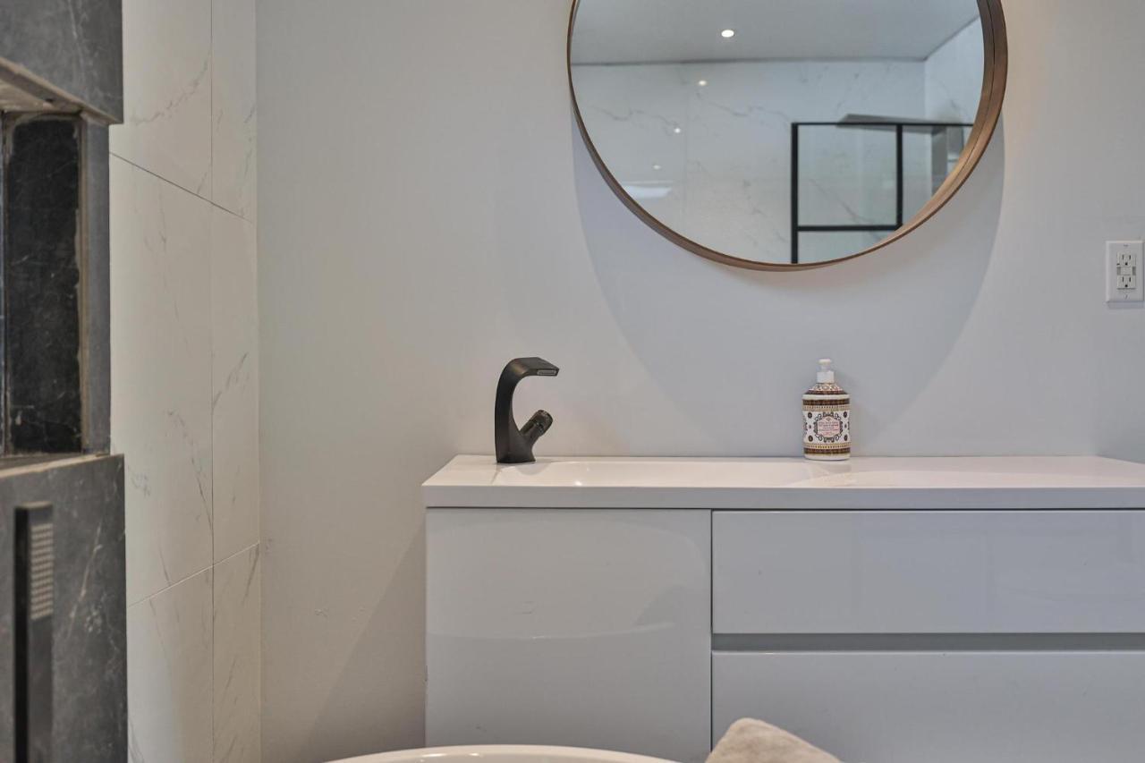 New Modern 1400 Sq Ft Coach House Near Everything Toronto Esterno foto