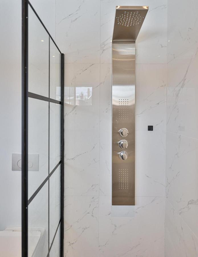 New Modern 1400 Sq Ft Coach House Near Everything Toronto Esterno foto