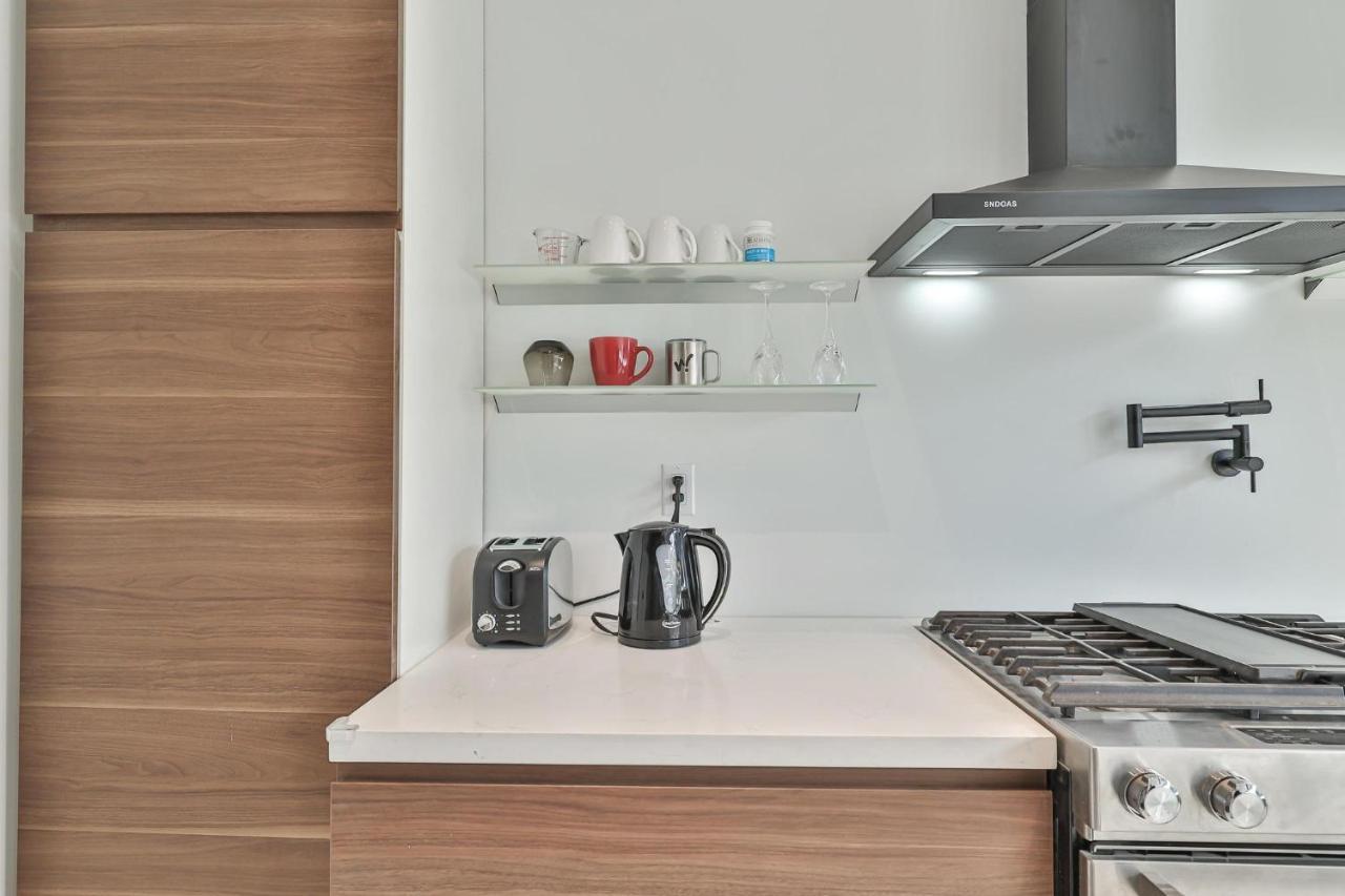 New Modern 1400 Sq Ft Coach House Near Everything Toronto Esterno foto