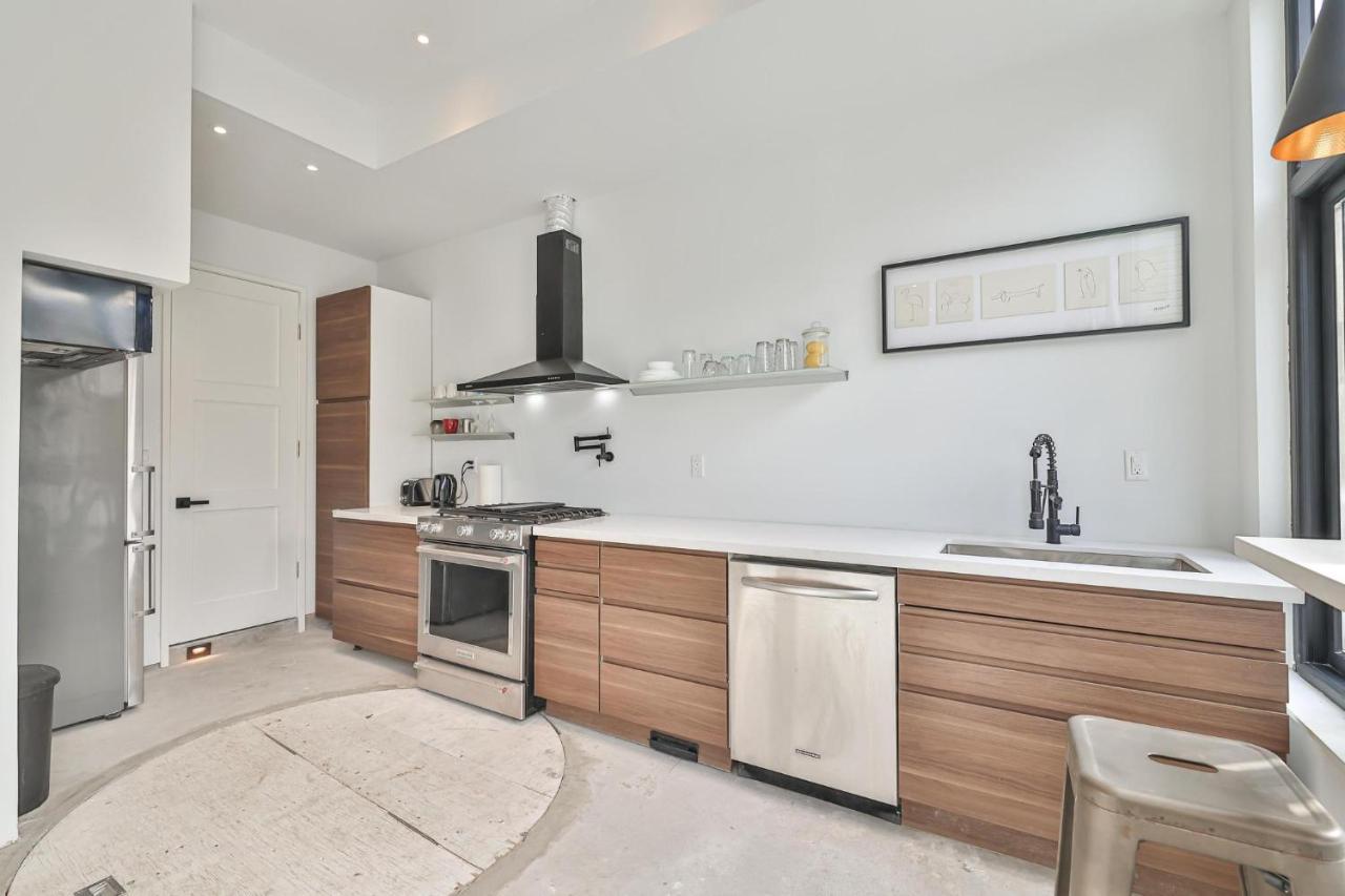 New Modern 1400 Sq Ft Coach House Near Everything Toronto Esterno foto
