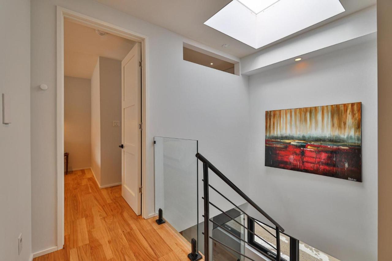 New Modern 1400 Sq Ft Coach House Near Everything Toronto Esterno foto