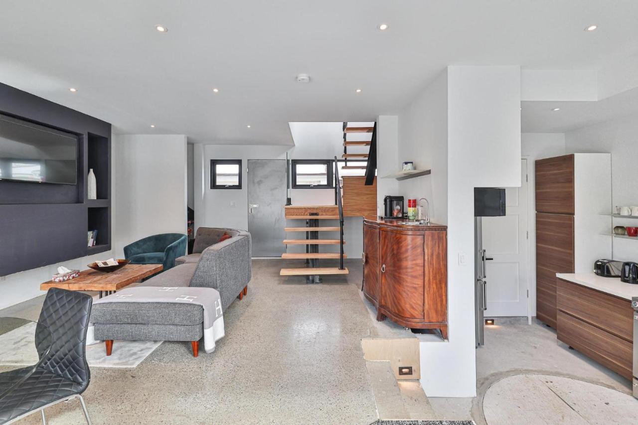 New Modern 1400 Sq Ft Coach House Near Everything Toronto Esterno foto