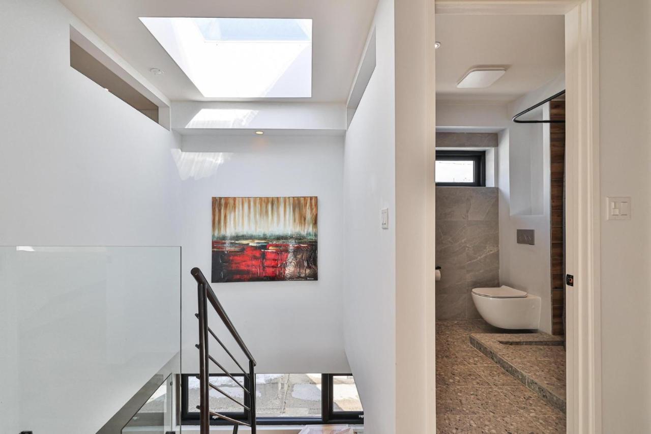New Modern 1400 Sq Ft Coach House Near Everything Toronto Esterno foto