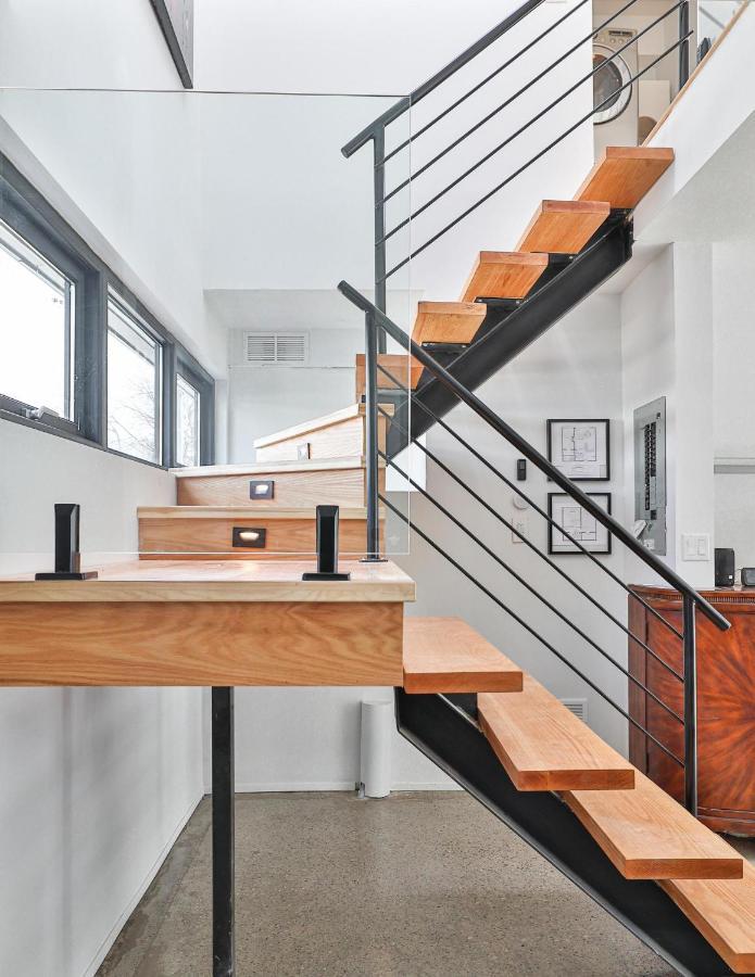 New Modern 1400 Sq Ft Coach House Near Everything Toronto Esterno foto